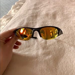 Oakley Sunglasses. Great condition no scratches.